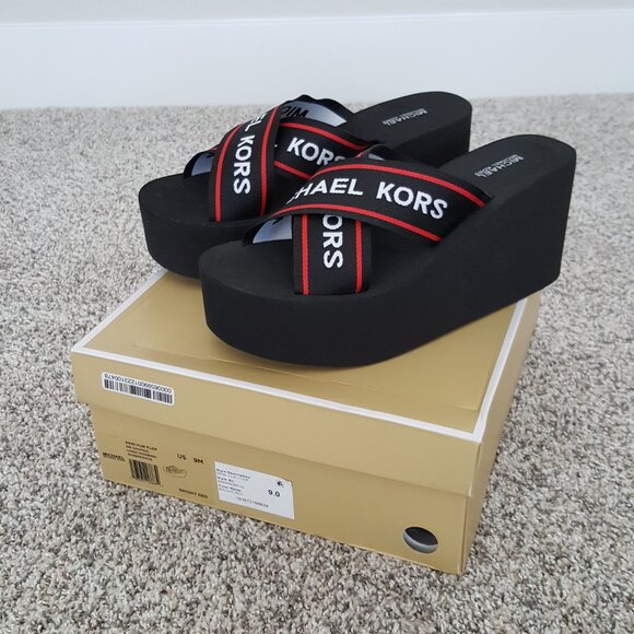 Michael Kors Wedge Platform Slide Logo Print Sandal 9 Black Straps Flip Flop - Picture 1 of 10